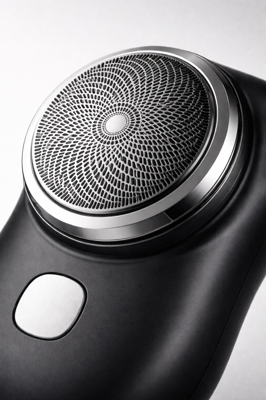 Mini Electric Shaver – Portable USB Rechargeable Grooming